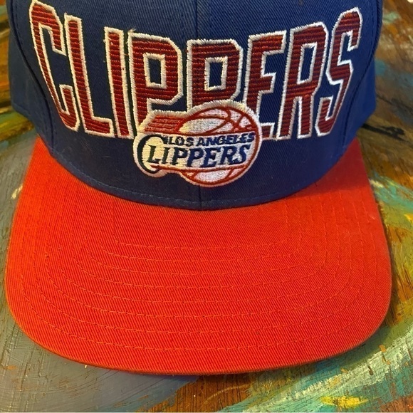 Classic Adidas Los Angles Clippers NBA Two-Toned SnapBack Hat - Picture 4 of 6